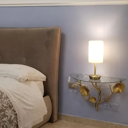 Liberty House Apartment *