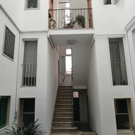 Liberty House בארי